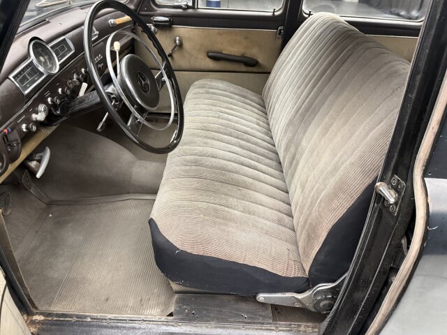 Mercedes-Benz 180