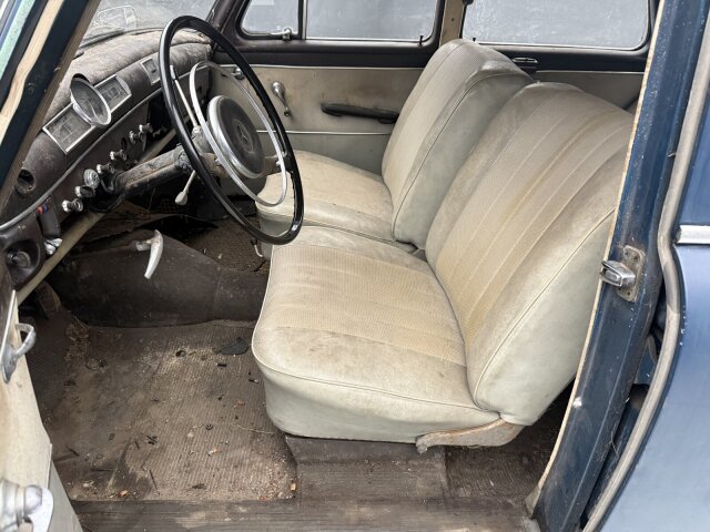 Mercedes-Benz 190