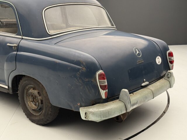 Mercedes-Benz 190