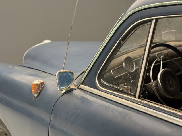 Mercedes-Benz 190