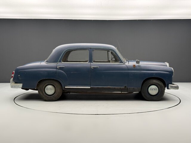 Mercedes-Benz 190