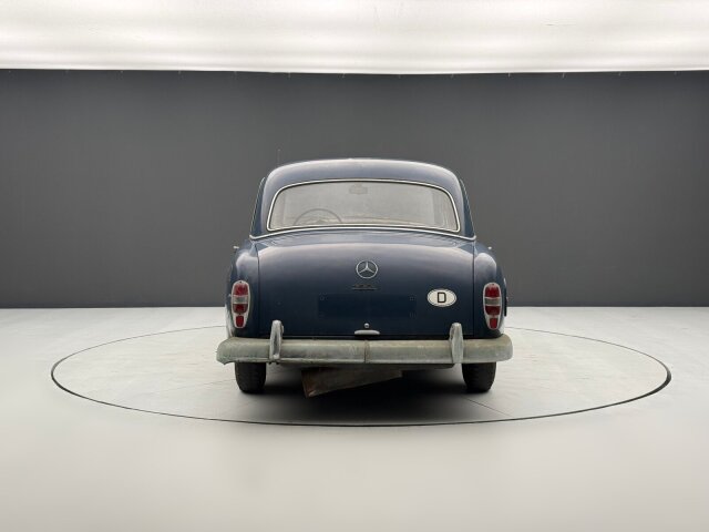 Mercedes-Benz 190