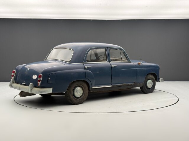 Mercedes-Benz 190
