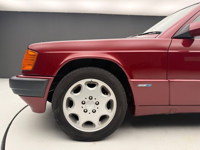 Mercedes-Benz 190 E