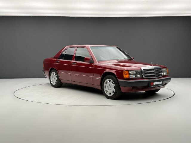 Mercedes-Benz 190 E