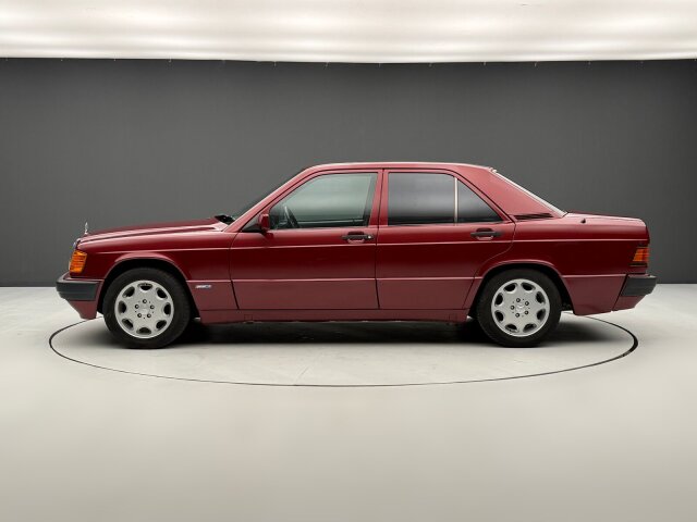 Mercedes-Benz 190 E