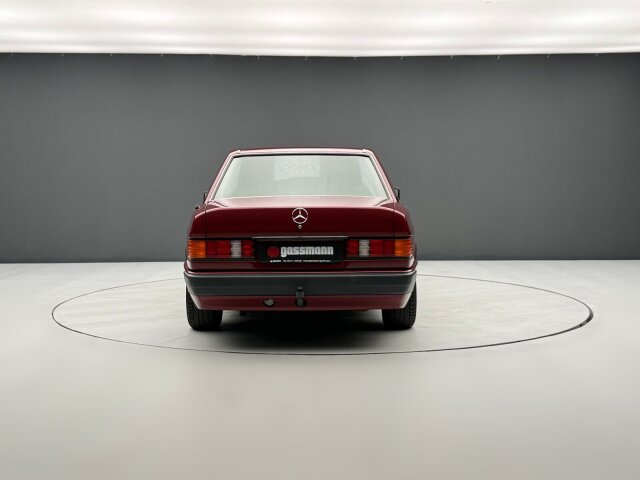 Mercedes-Benz 190 E