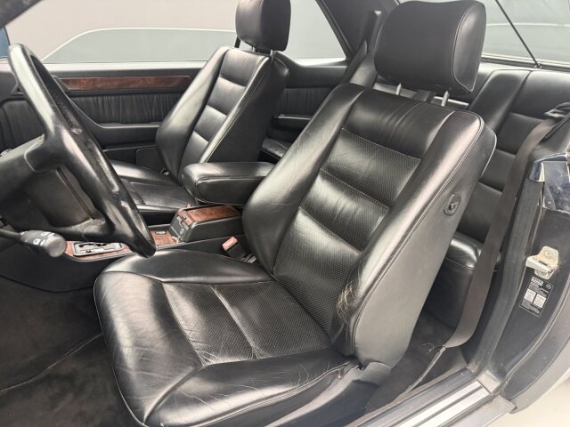Mercedes-Benz 300