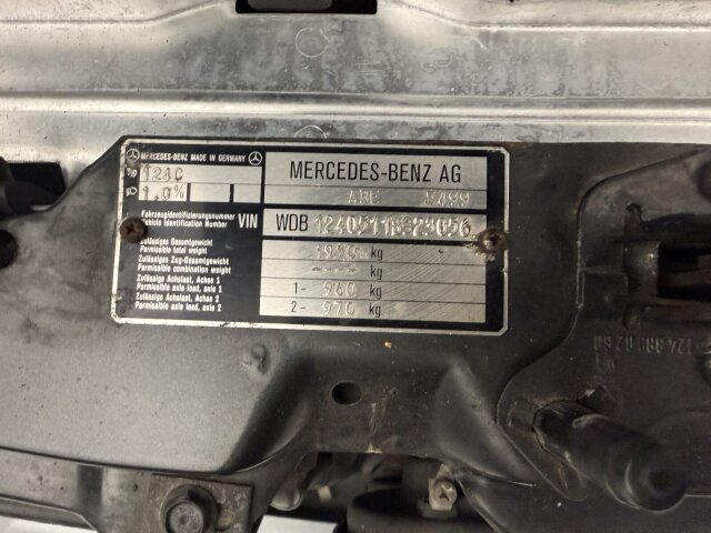 Mercedes-Benz 300