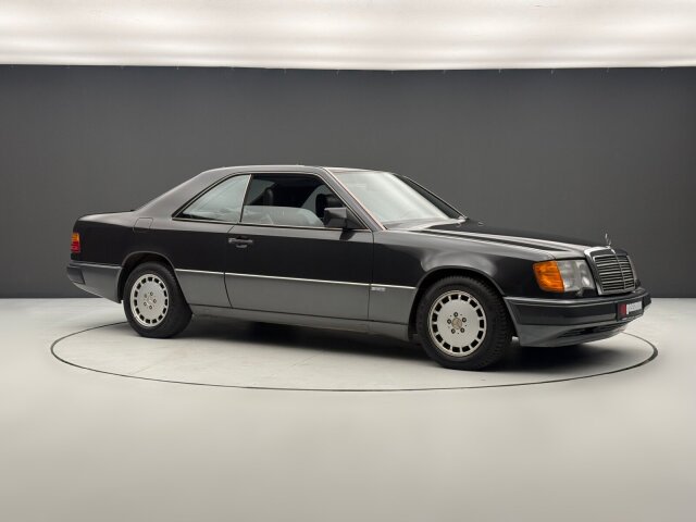 Mercedes-Benz 300