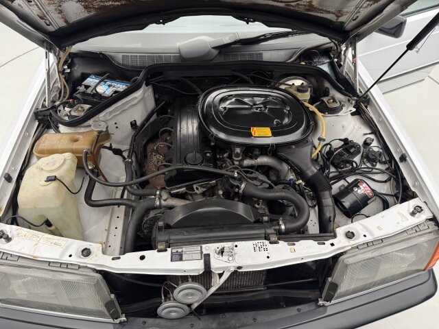 Mercedes-Benz 190 E