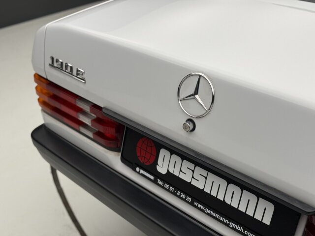 Mercedes-Benz 190 E