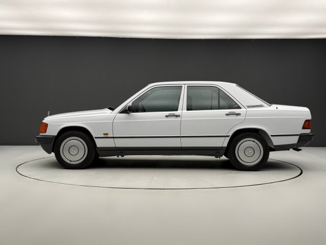 Mercedes-Benz 190 E