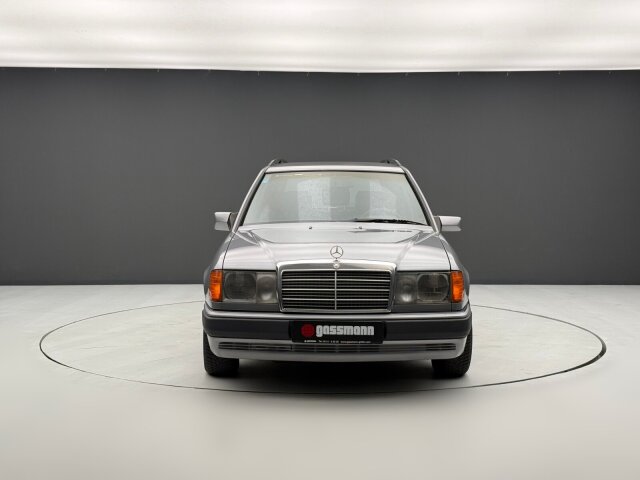Mercedes-Benz 200