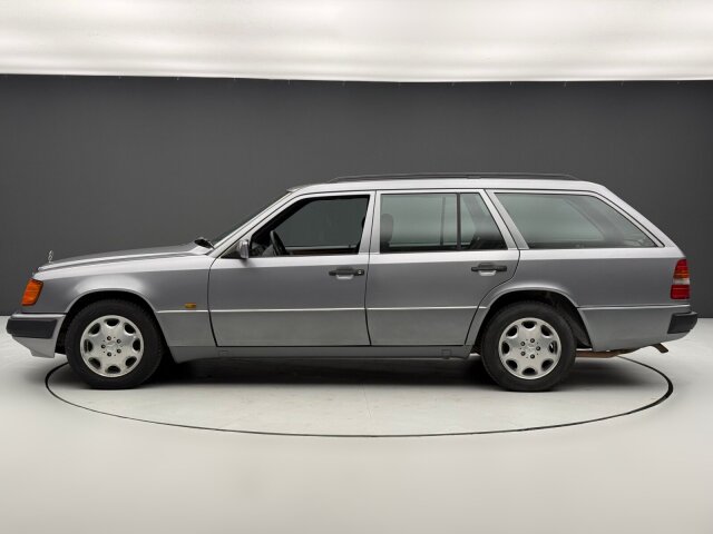 Mercedes-Benz 200