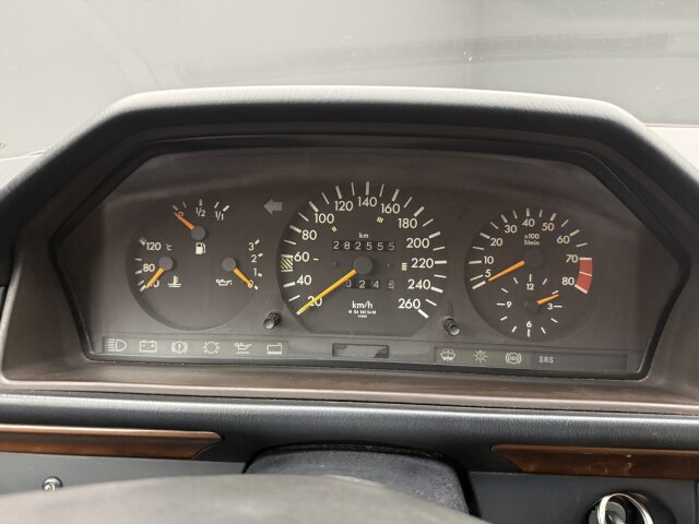 Mercedes-Benz 300
