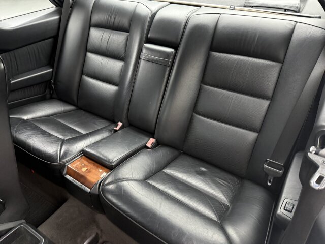 Mercedes-Benz 300