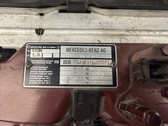Mercedes-Benz 300