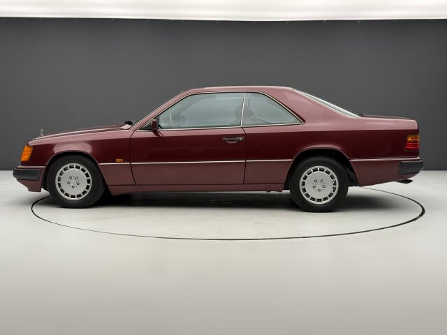 Mercedes-Benz 300