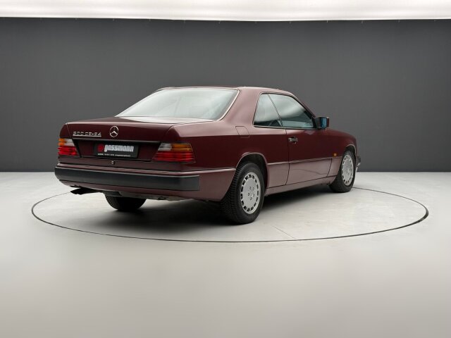 Mercedes-Benz 300