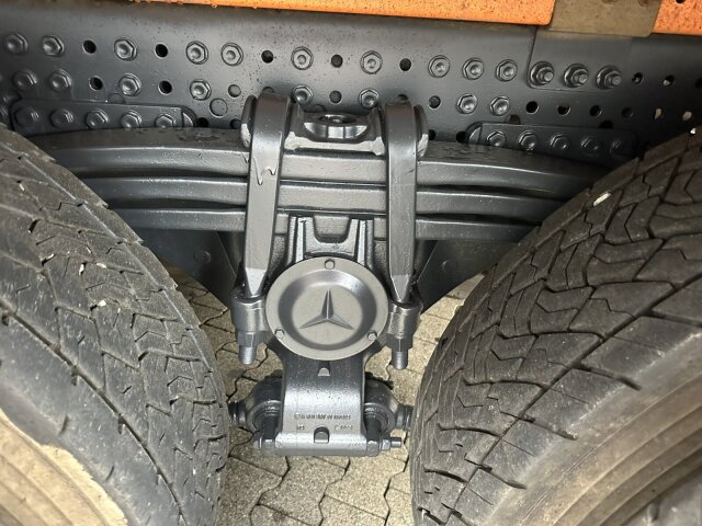 Mercedes-Benz Arocs