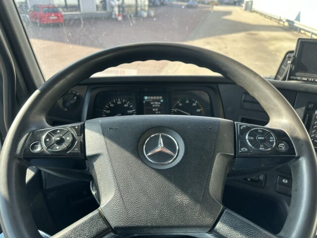 Mercedes-Benz Arocs