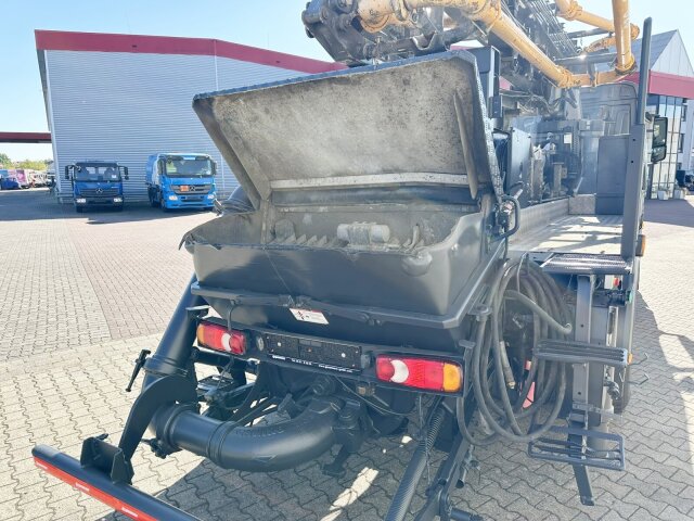 Mercedes-Benz Arocs