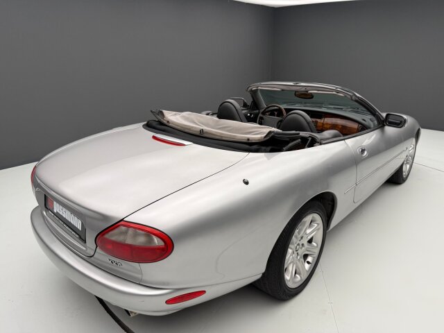 Jaguar XK
