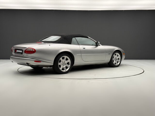 Jaguar XK