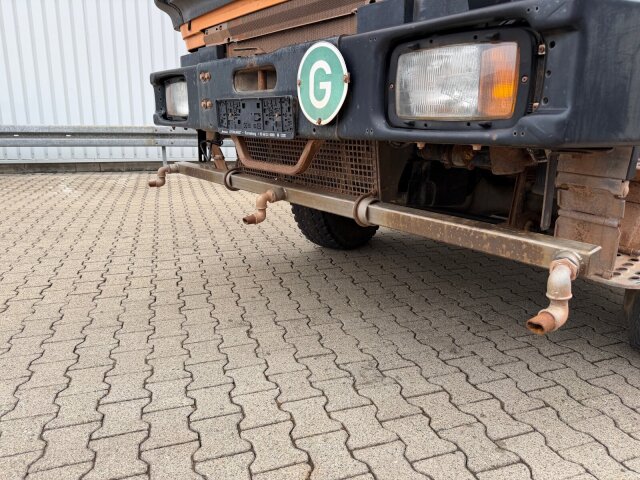 Mercedes-Benz -