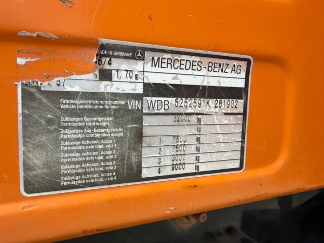 Mercedes-Benz -