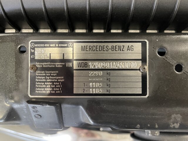 Mercedes-Benz 560