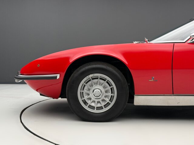 Maserati Indy
