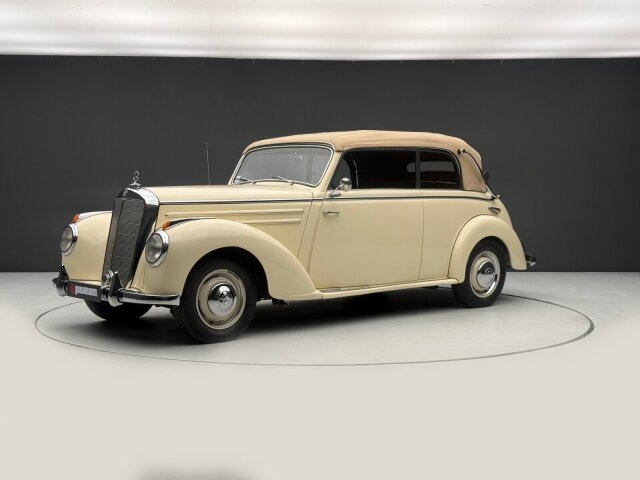 Mercedes-Benz220 B Cabriolet W187