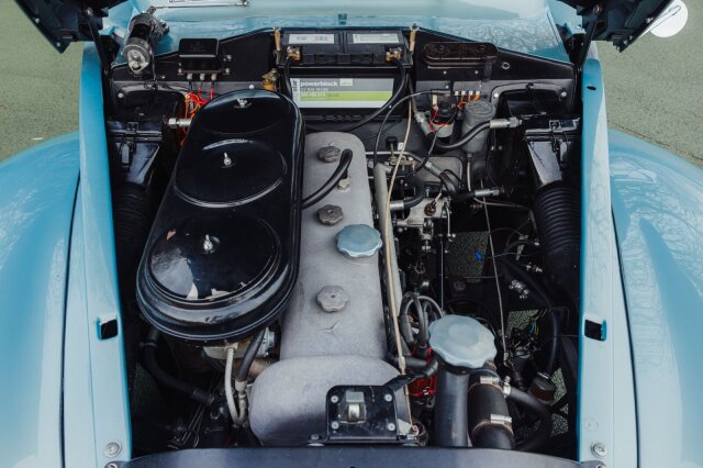 Mercedes-Benz 300