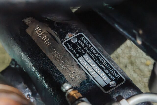 Mercedes-Benz 300
