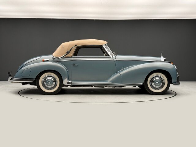 Mercedes-Benz 300