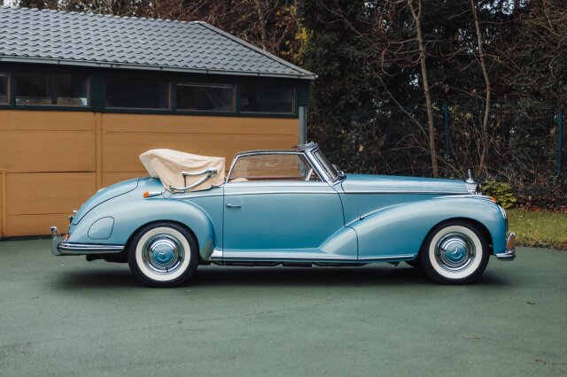 Mercedes-Benz 300