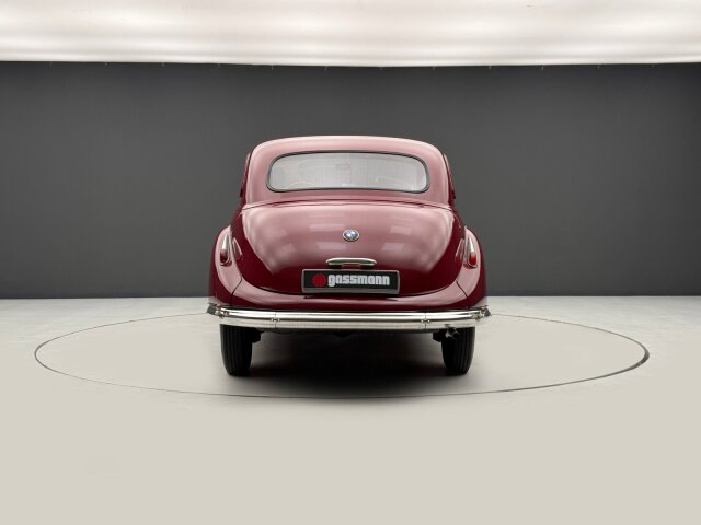 BMW 501