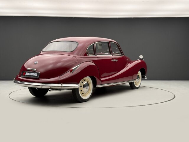 BMW 501