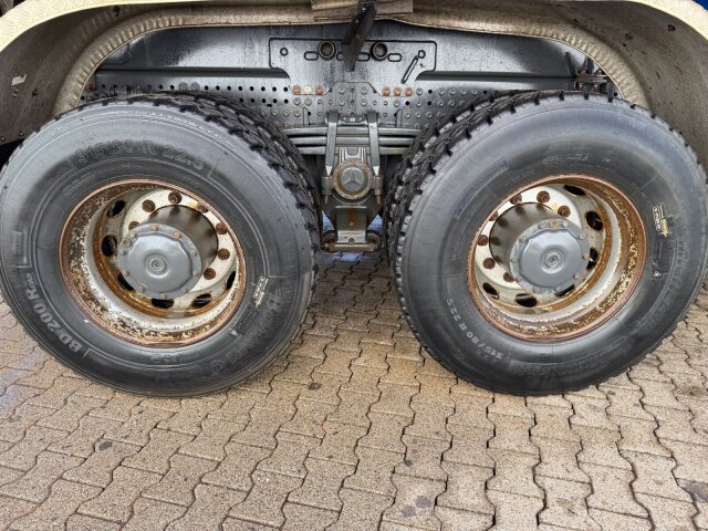 Mercedes-Benz Arocs