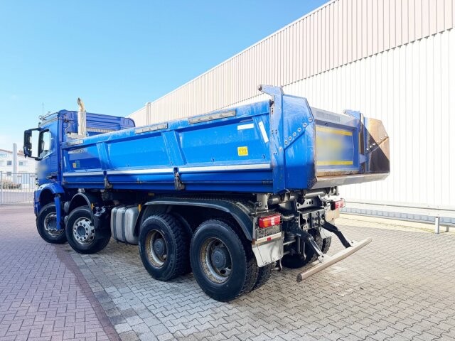 Mercedes-Benz Arocs