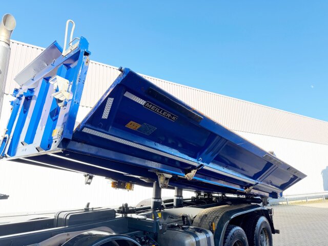 Mercedes-Benz Arocs