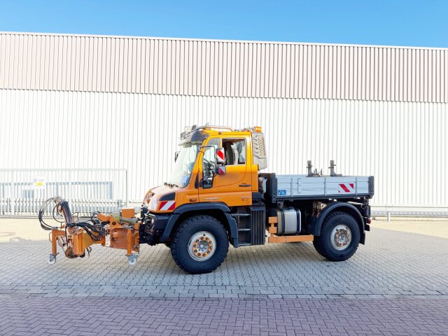 Unimog U