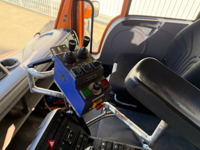 Unimog U