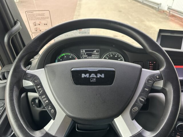 MAN TGX