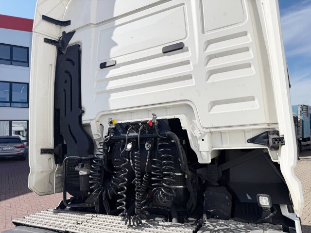 MAN TGX