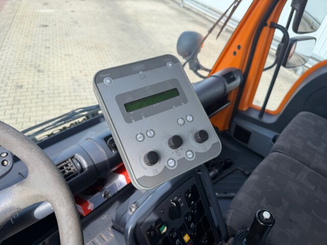Unimog U