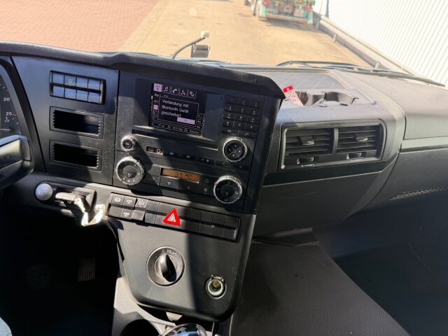 Mercedes-Benz Arocs