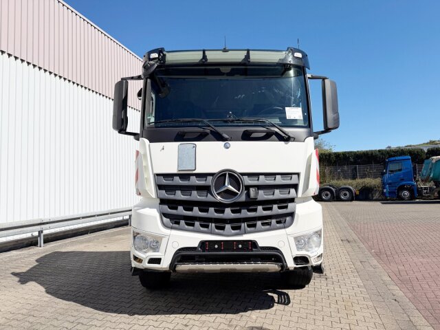 Mercedes-Benz Arocs